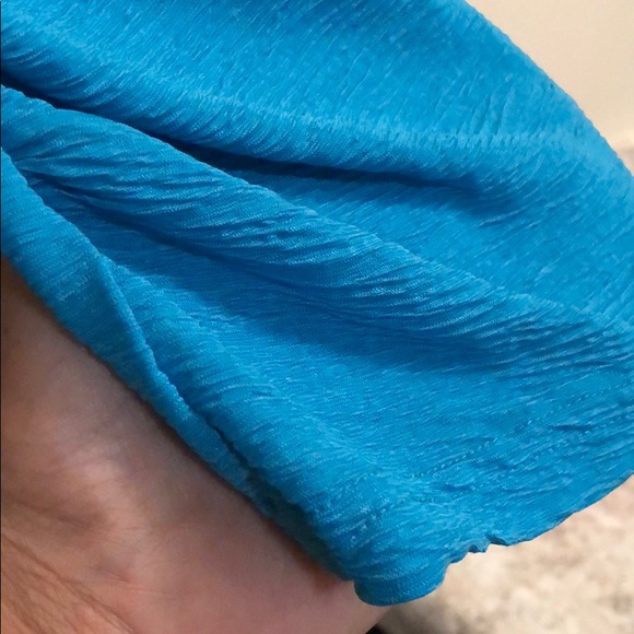 Top - Picture 2 of 5